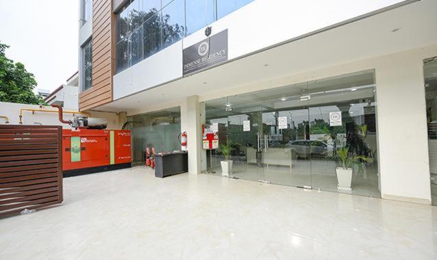 Immense Residency Hotel Faridabad Eksteriør billede